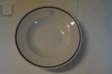Soup dish with the marks of the “Grande Albergo delle Rose”