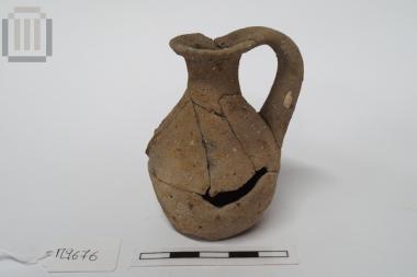 Small oinochoe