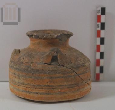 Cylindrical alabastron