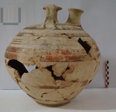 Ψευδόστομος κωνικός αμφορέας