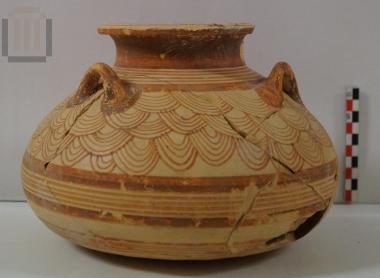 Three-handled rounded alabastron