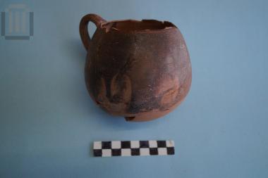 Clay one-handled cup