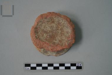 τμήμα εφυαλωμένου ανοικτού αγγείου (κούπας)