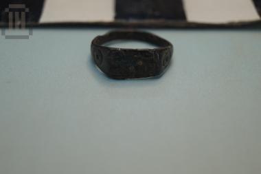 Bronze ring
