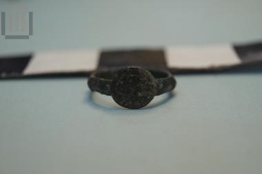 Bronze ring