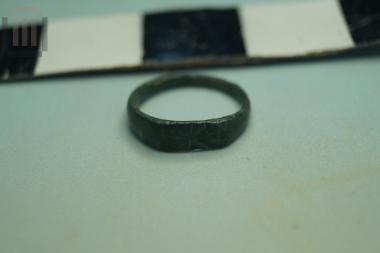 Bronze ring