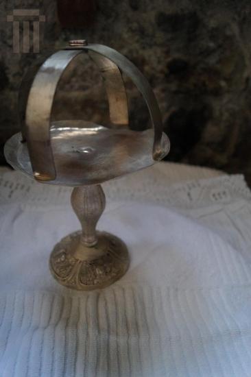 Holy paten with Asteriskos