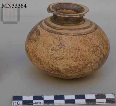 Small handleless clay pithos