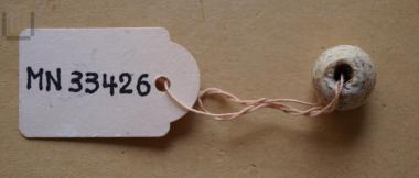 Glass paste bead