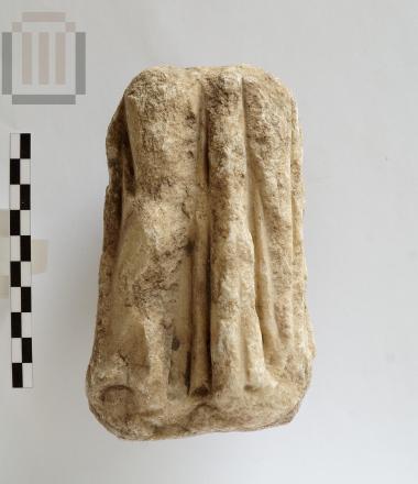Statuette fragment of a female figure