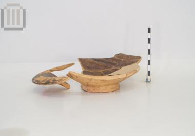 Πήλινο, μελαμβαφές πινάκιο από την Ελέα