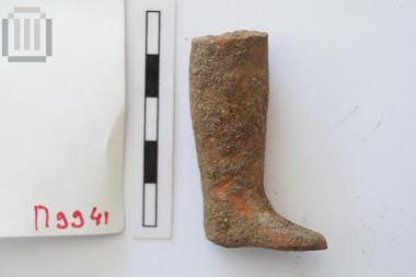 Leg of figurine