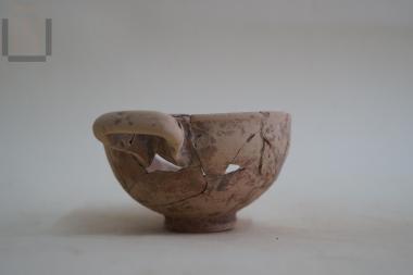 One-handled napf
