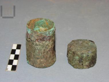 Small bronze pyxis