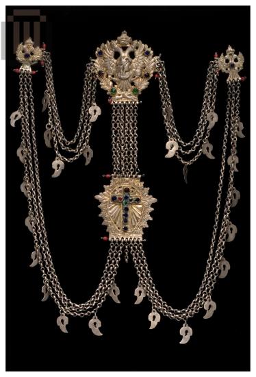 Kiousteki: waist or breast ornament