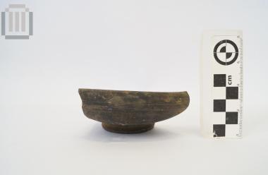 Απότμήμα μελαμβαφούς σκυφιδίου από τα Γίτανα