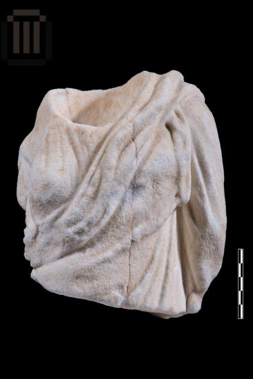 Τμήμα αγάλματος γυναικείας μορφής