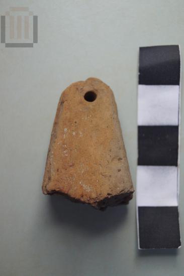 Pyramidal loom weight