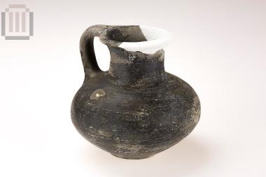 Small spherical oinochoe