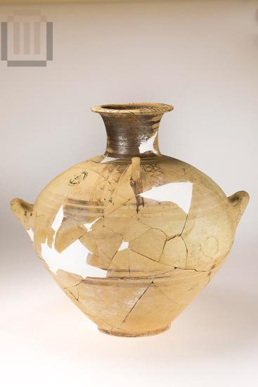 Four-handled large amphora