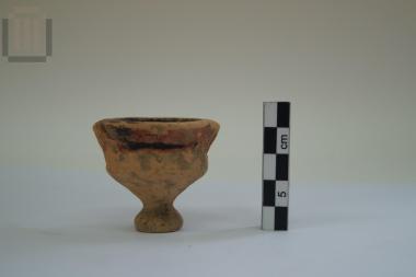 Miniature skyphos shaped krateriskos