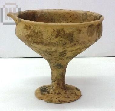 One-handled kylix