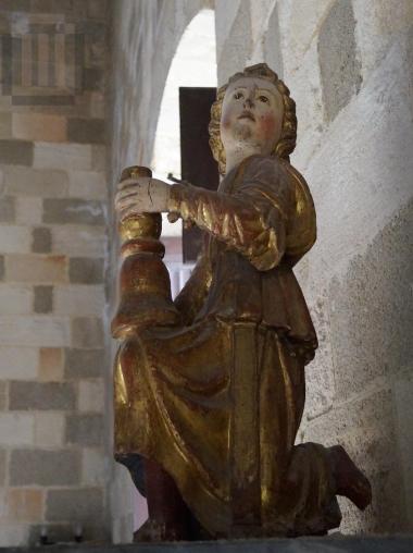 Wooden angel-shaped candelabrum