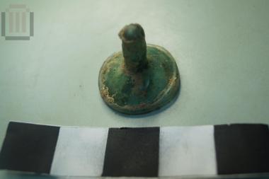 Base of glass vessel