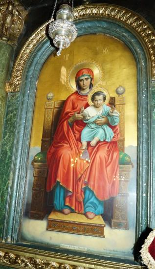 Δεσποτική εικόνα τέμπλου με την Παναγία ένθρονη βρεφοκρατούσα