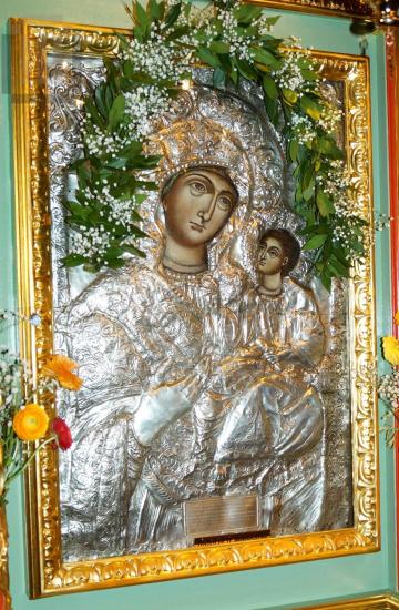 Portable icon with Virgin Mary Diasozousa