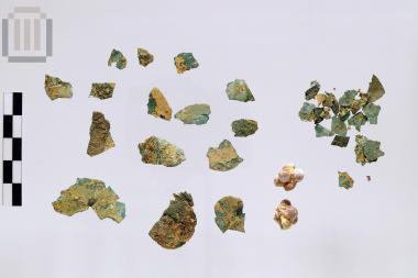 Επίχρυσο στεφάνι [τμήματα]