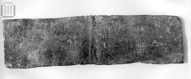 Oracular tablet with divination inscription.