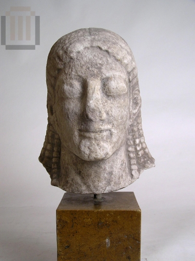 Κεφαλή από άγαλμα κούρου.