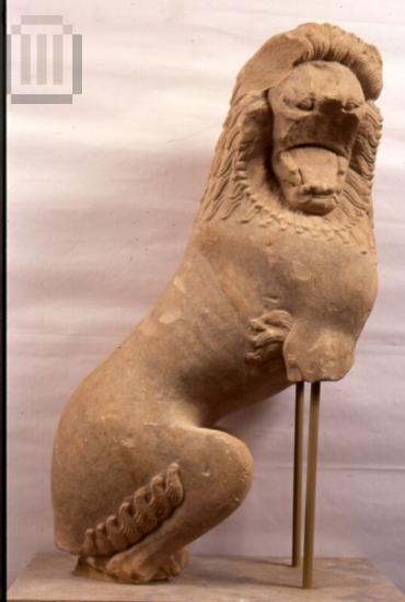 Funerary statue of a lion.