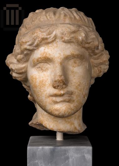 Head of af female statue.