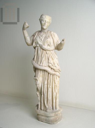 Αγαλμάτιο Υγιείας, ανάθημα του Γαΐου.