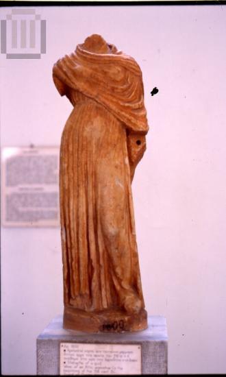 Αναθηματικό γυναικείο αγαλμάτιο