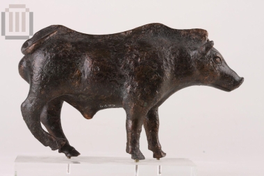 Figurine of a boar.