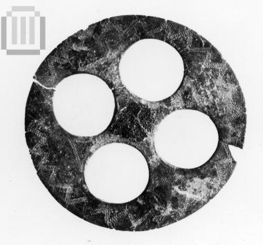 Pendant in the form of a four-spoked wheel.