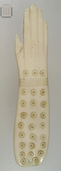 Κρόταλο μορφής ανθρώπινου χεριού