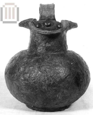 Τριφυλλόστομη οινοχόη