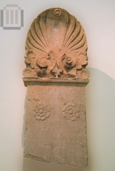 Funerary stele crowned by an anthemion