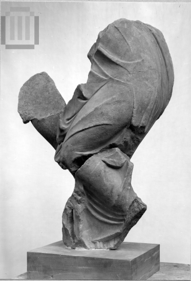 Τμήμα συμπλέγματος πολεμιστή και γυναίκας.