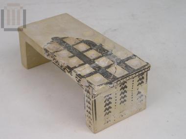 Μικρή πήλινη τράπεζα - παιχνίδι