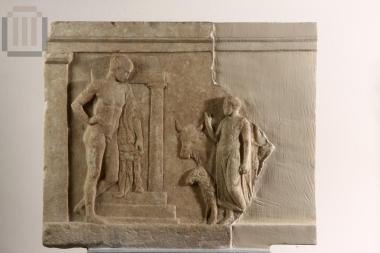 Αναθηματικό ανάγλυφο με Ηρακλή και λατρευτή.