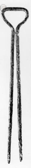 Double Illyrian-type pin.