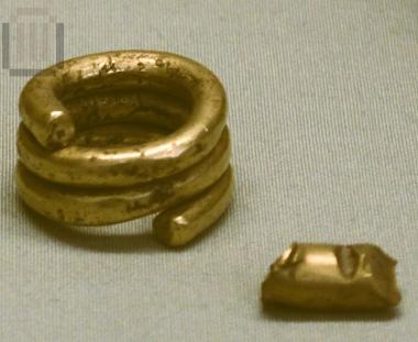 Τεμάχια χρυσού