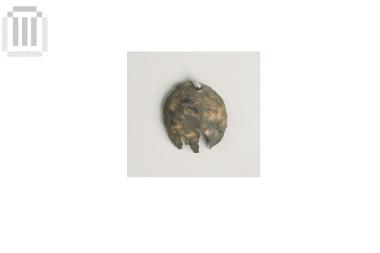 Χάλκινο αναθηματικό ομοίωμα κράνους.