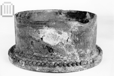 Carriage wheel hub housing.