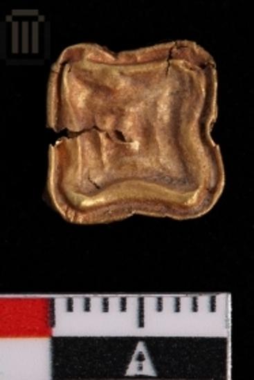 Gold pendant
